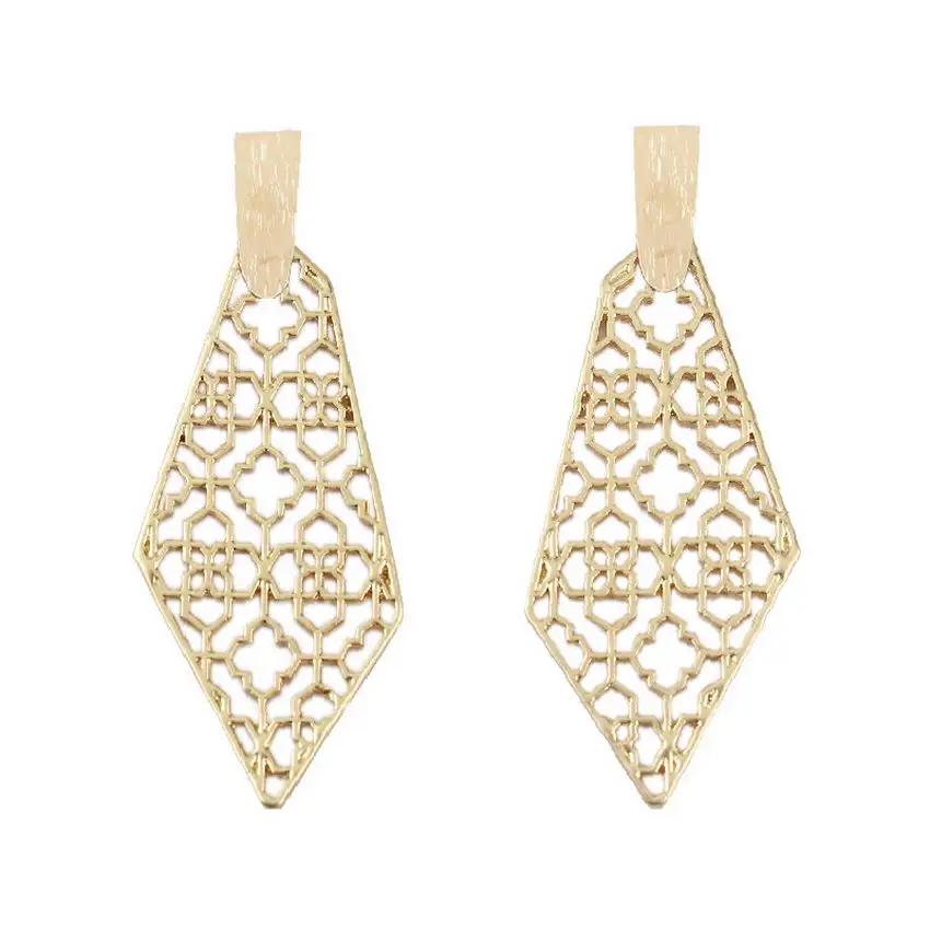 

ZWPON 2019 Famous Brand Designer Cutouts Petal Statement Earrings for Women Fashion Geometric Gold Arrow Drop Earrings Wholesale