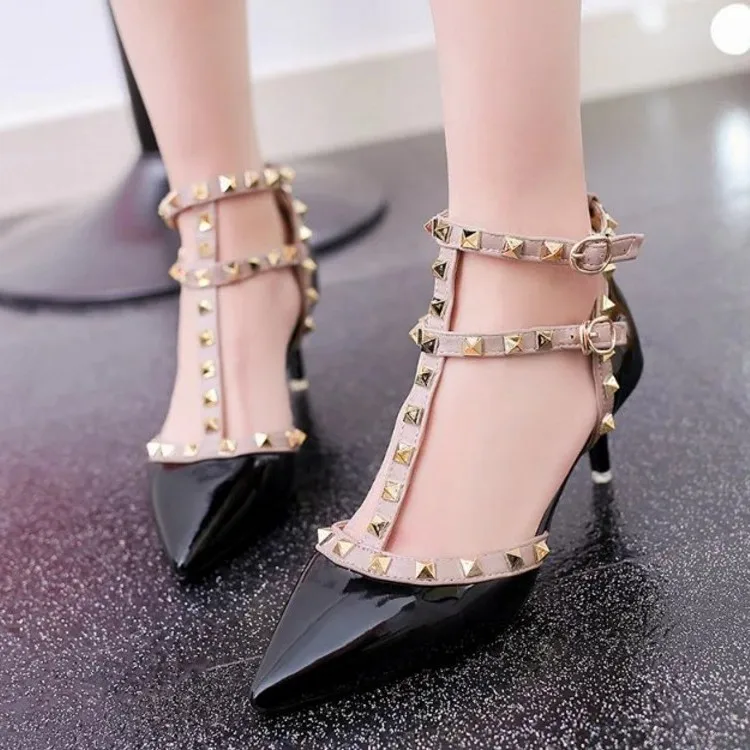 

Women Shoes Women Sandals 2019 New High Heels Pointed Shallow Mouth Sandals Rivet T-shaped Buckle High Heels Red Wedding Shoes