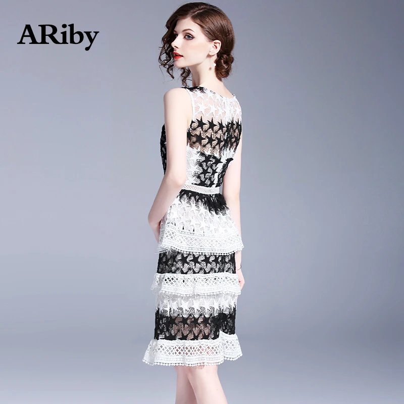 Women Dress 2019 Summer New Sweet Lace Temperament Pentagram Cake Dress Sleeveless Hollow Out Slim O-Neck A-Line Dress Vestidos