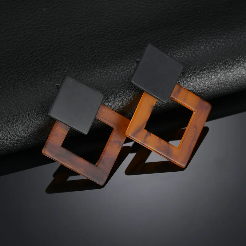 

Terreau Kathy 2017 New Fashion Geometric Hollow Acrylic Earrings For Women Temperament Exaggerated Tide Female Earrings