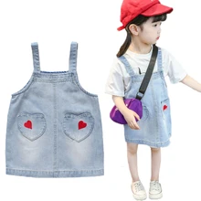 Одежда для маленьких девочек джинсовые комбинезоны летние джинсовые брюки с ремни сердце карманами Дизайн Дети Детский комбинезон для девочек Джинсовая одежда