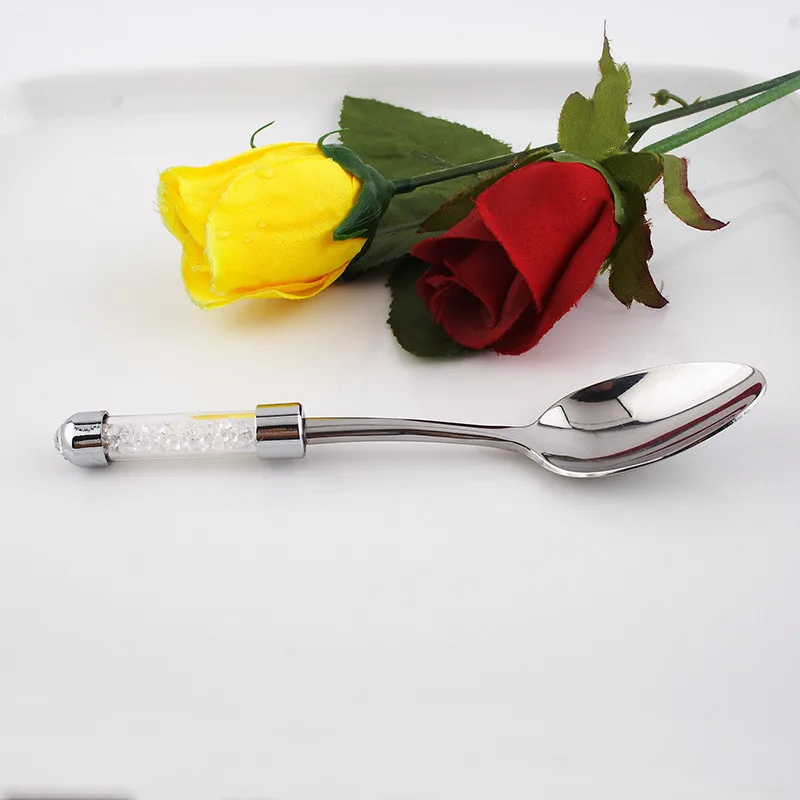 white silver cutlery set  (8)