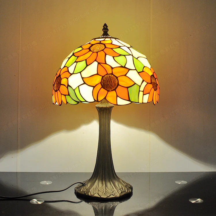 

Continental 12-inch sunflower retro gifts Art Lamps Tiffany glass bedside lamps living room lighting wedding