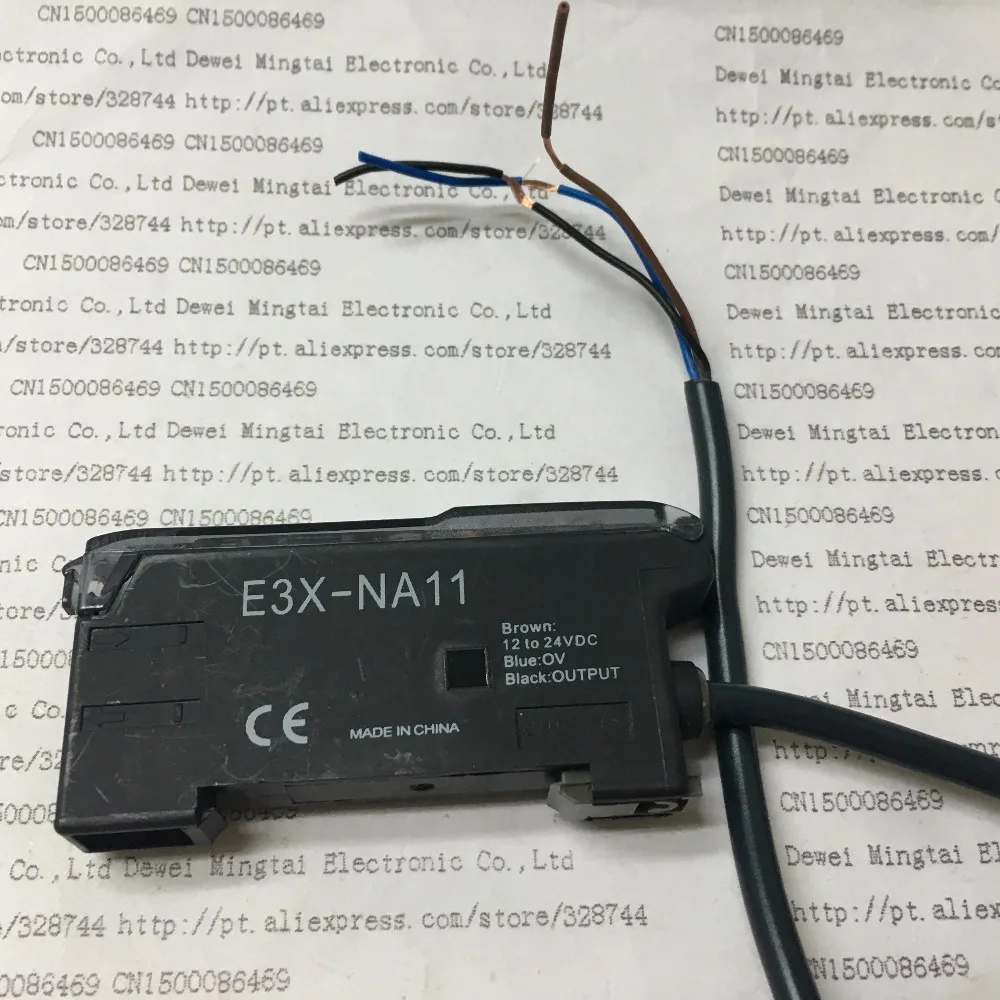 

2PCS/LOT E3X-NA11 Optical fiber sensing amplifier