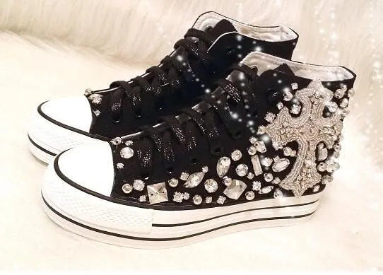 

European station manual Crow heart full diamond canvas shoes shoes thick bottom increased women single shoes casual high shoes