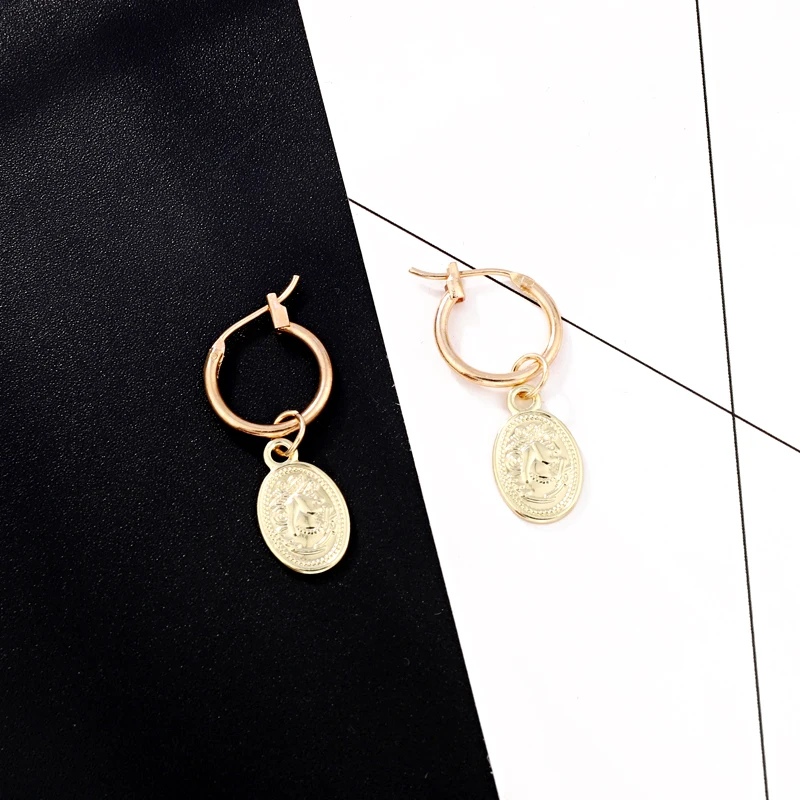 1 пара золотого цвета королева узор овальные серьги-кольца с подвеской для женщин модные глянцевые круглые серьги в форме колец E102-7