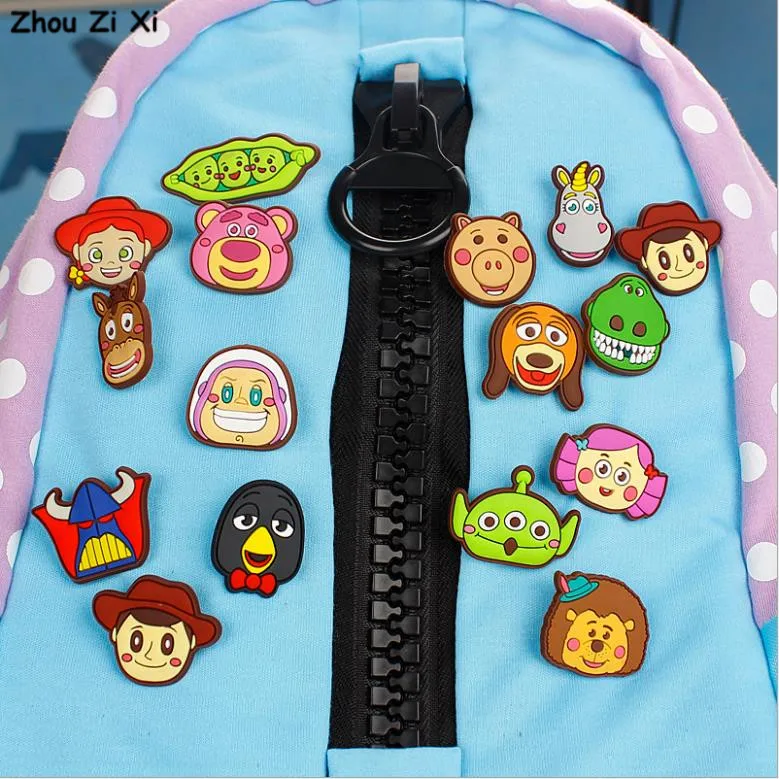 

Cartoon creative Woody, trish, bass, strawberry bear, three-eyed, spring-dog brooch toys