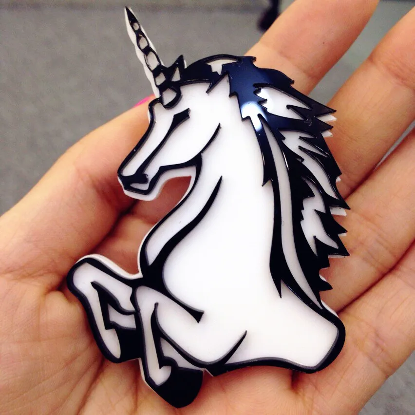 

New Fashion Badges Acrylic Unicorn Horse Brooches Creative Clothing Badge Pins Corsage Collars Broches For Women Jewelry Gifts