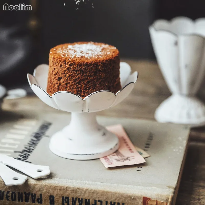 

Retro Iron Small Cake Holder Jewelry Display Fruit Plate Snack Tray Cupcake Stand Wedding Party Dessert Table Decoration