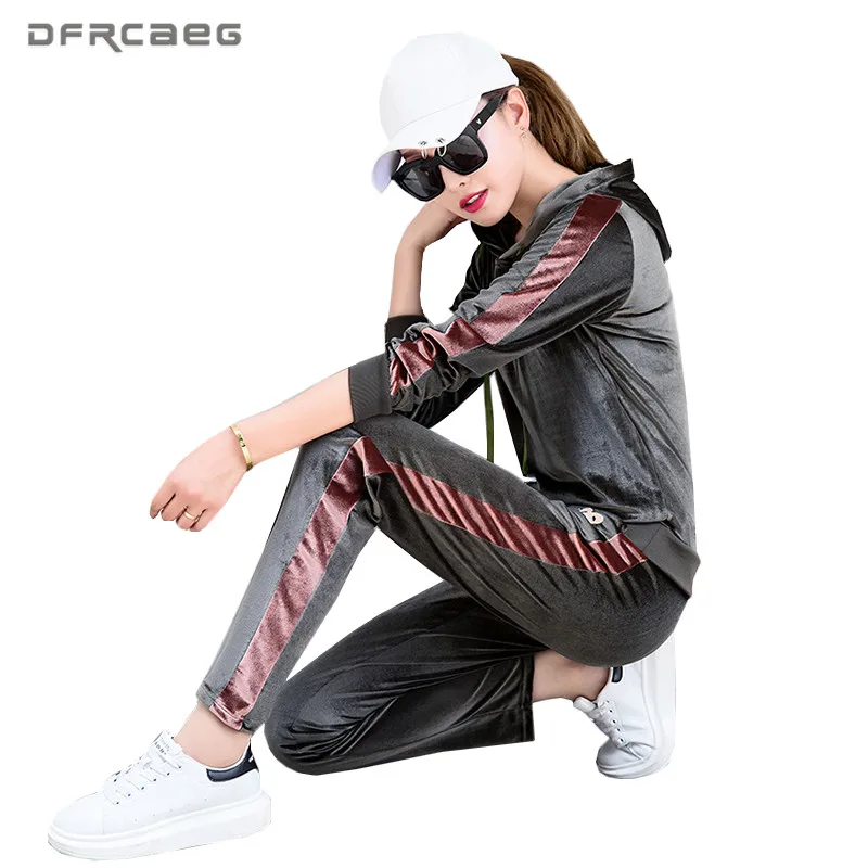 

Spring Autumn Two piece Sporting Suits Gold Velvet Women Clothing Set Long Sleeve Velour Top And Pants Plus Size Tracksuit Suit