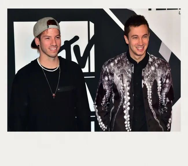 Белый постер Twenty One Pilots рок группа музыкальная гитара матовый античный настенная