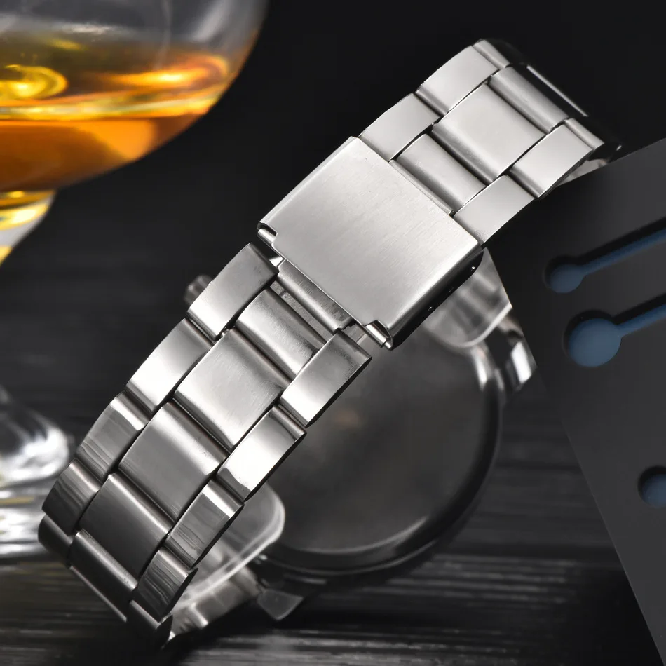 3245671155_577040841