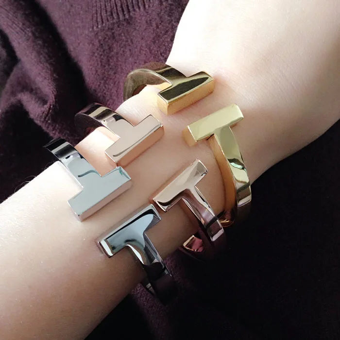 

Wholesale Titanium Steel Jewelry Rough Double T-Shaped Simple Opening Symmetrical Bracelet