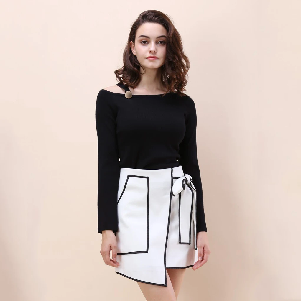 HYH HAOYIHUI Fashion Women Sweater Solid Black Asymmetric O-neck Cold Shoulder Full Sleeve Lady Tops Belt Button Pullovers