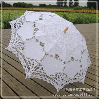 

wooden Embroidery white Lace Parasols wedding Wooden shaft Cotton cloth Sun Umbrella Radius 48cm Wedding Umbrella and fan set