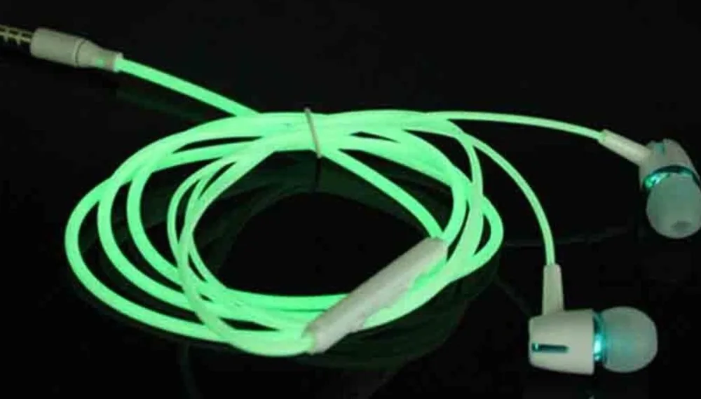 

Fluorescent light headphones with wire control headset
