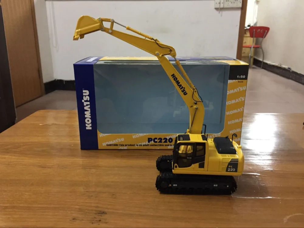 Новая коллекция! Komatsu PC220 экскаватор 1/50 масштаб литой металл модель