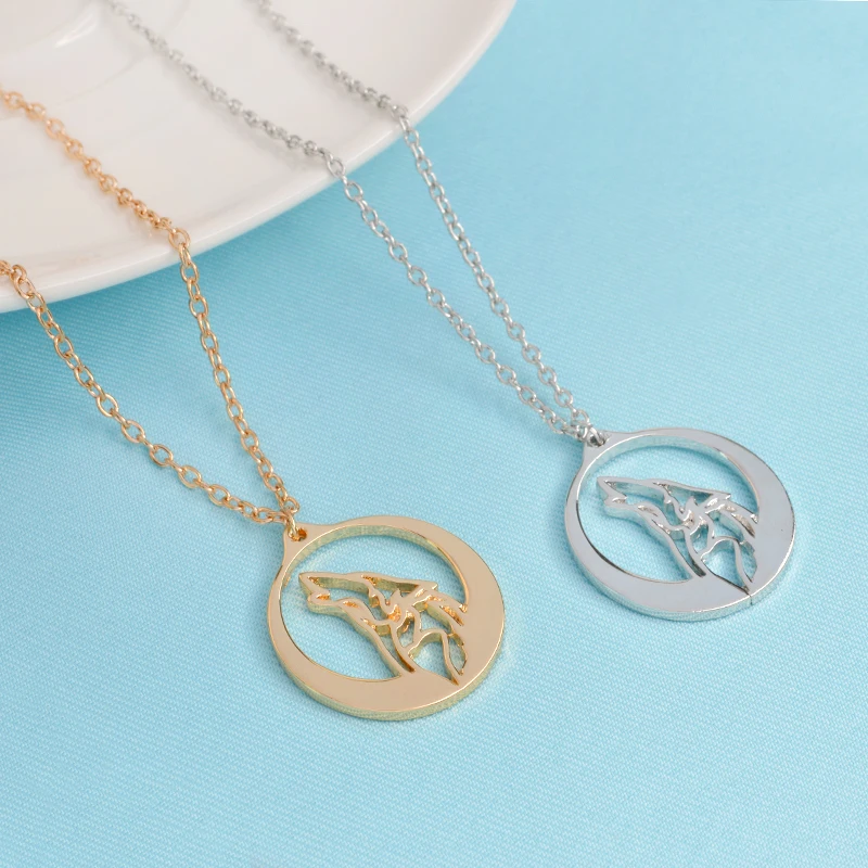 Howling Wolf With Silver Moon Pendant Necklace Gold Ethnic Animal Necklaces Men Boy Friend Simple Fashion Jewelry