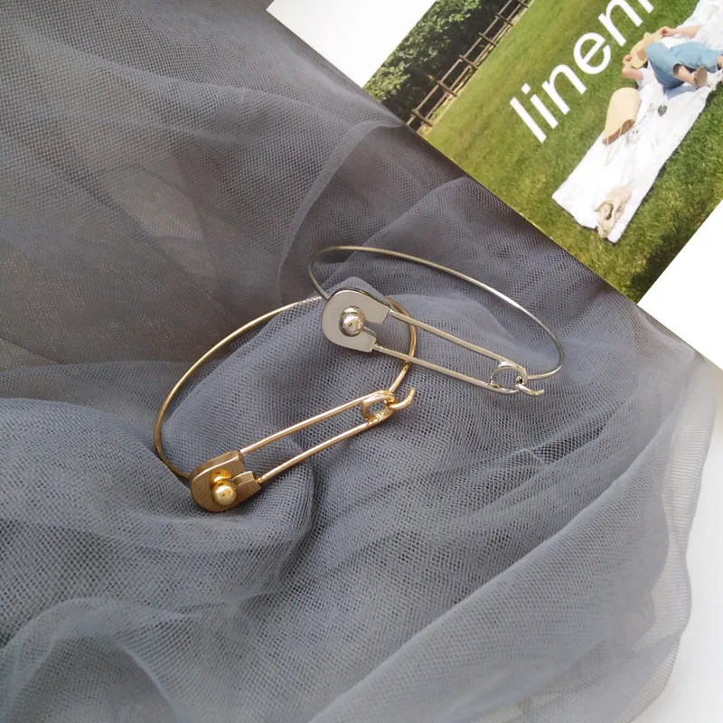 

European and American style metal paper clip shape bracelet everyday wear with hip hop street style women's women jewelry
