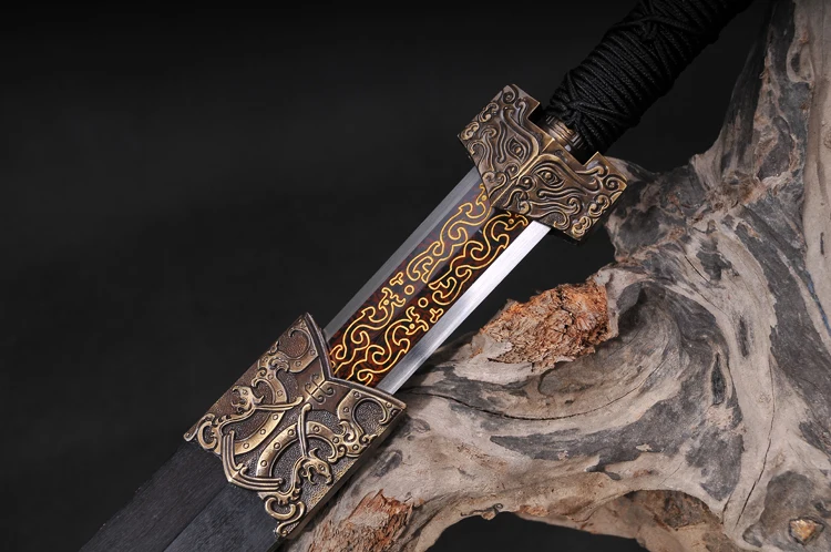 Китайский меч цзянь дамаск. Меч гальский дамаск. Кованый меч. Красивая меча. Long sword dragon.