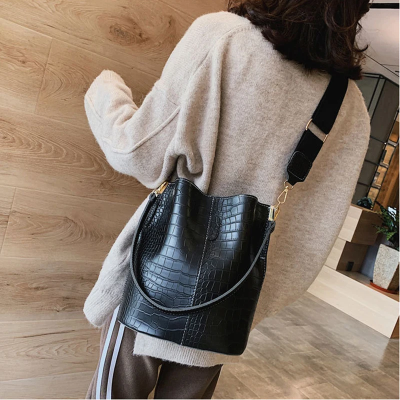 Alligator Handbags Women Big Capacity Pu Leather Messenger Shoulder Bags Women Bucket Casual Solid Crocodile Woman Handbag Purse