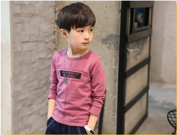 Новая весенне-осенняя футболка с длинными рукавами и круглым вырезом в Корейском стиле из чистого хлопка с буквенным принтом для мальчиков