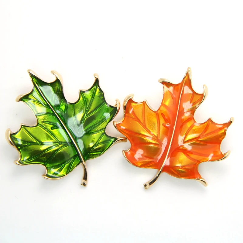 

Alloy Maple Leaf Enamel Brooch For Men Leaves Brooches Lapel Pins Man Broche Fashion Jewelry Shirt Collar Badges Accessories