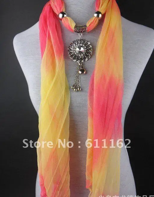 

Free 2018 fashion charm gradual change color Professional ladies scarf design charm fashion pendant scarf 24PCS