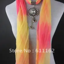 Бесплатно Мода Шарм постепенное изменение цвета профессиональный женский шарф дизайнерский Шарм модная подвеска шарф 24 шт