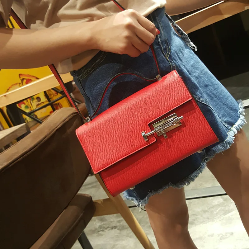 

JIULIN 2019 new spring bag tide Korean version of oblique satchel simple single-shoulder bag lock lock personality bag