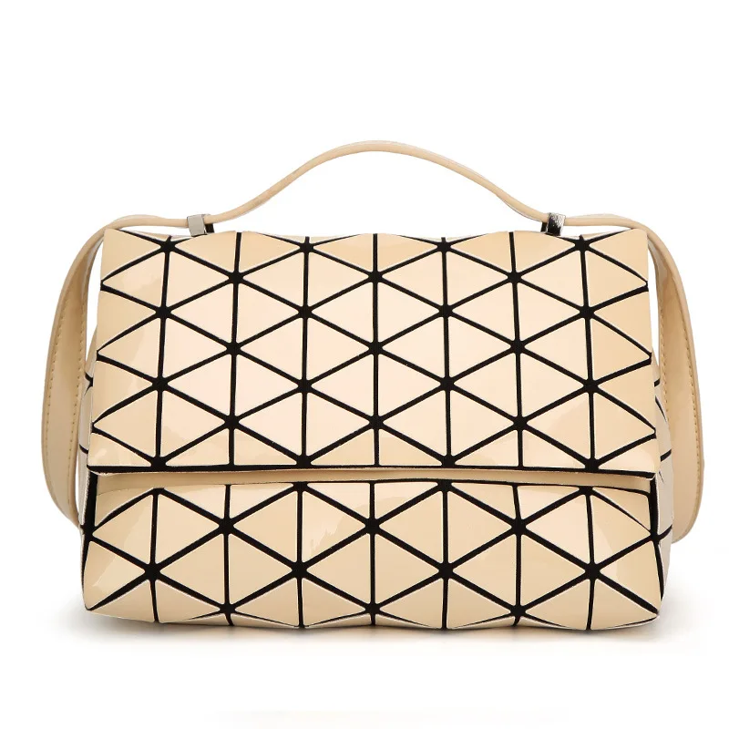 

2018 New Fashion Japan Style Laser Bag Geometric Fold Over Diamond Luminous Women Brand Handbags Bag Sac