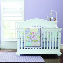 Хлопковые мягкие детские постельные принадлежности включает в себя юбка для детской кроватки/простыня/одеяло/Детские бамперы