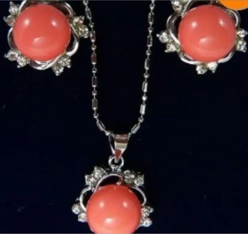 ELEGANT RED CORAL CRYSTAL PENDANT EARRING SILVER SETin Pendants from