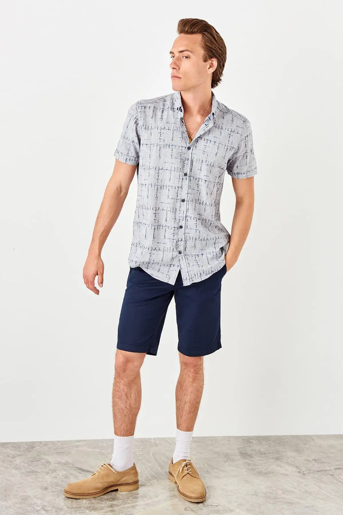 

Trendyol Gray Men 'S Short Sleeve Printed Slim Fit Shirt TMNSS19RS0052