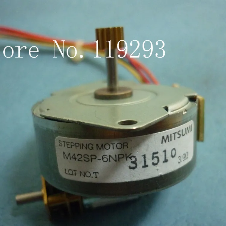 

[JOY] Promotions Taiwan imported 3.9 Euro miniature 4-wire Stepper motor 42MM 12V motor shaft M42SP-6NPK --20pcs/lot