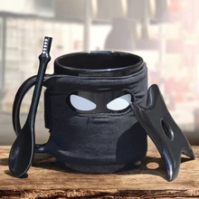 2016 heißer Kreative Schwarz Ninja Keramik Kaffeetassen Mit Löffel griff Untertasse Wasser Milch Porzellan Mighty Tassen Neue Jahr Lustige geschenk