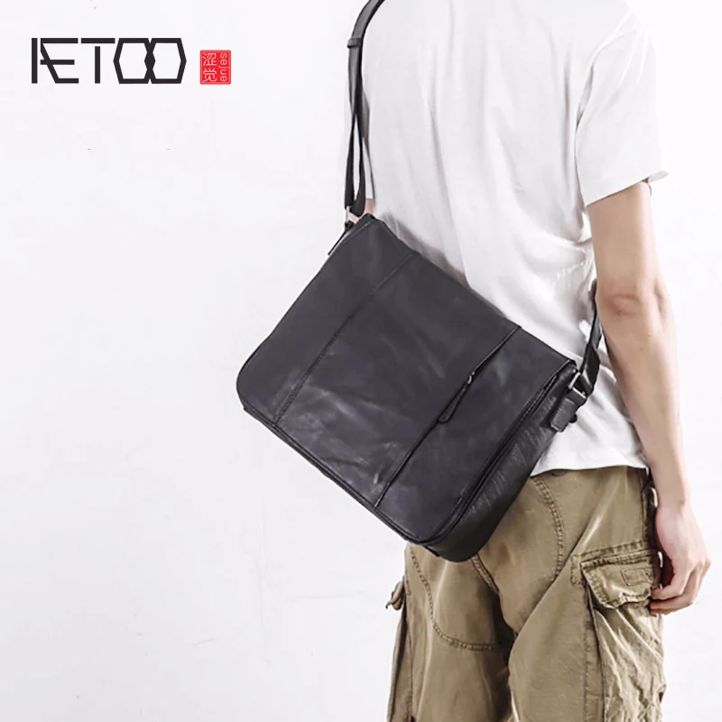 

AETOO Leather Postman bag male crossbody bag Large capacity pack cowhide shoulder bag horizontal locomotive leisure Bag
