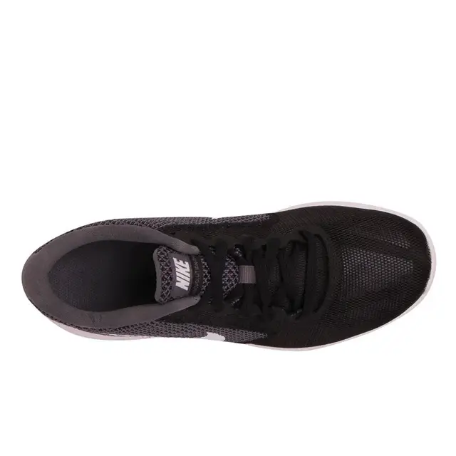 nike revolution 3