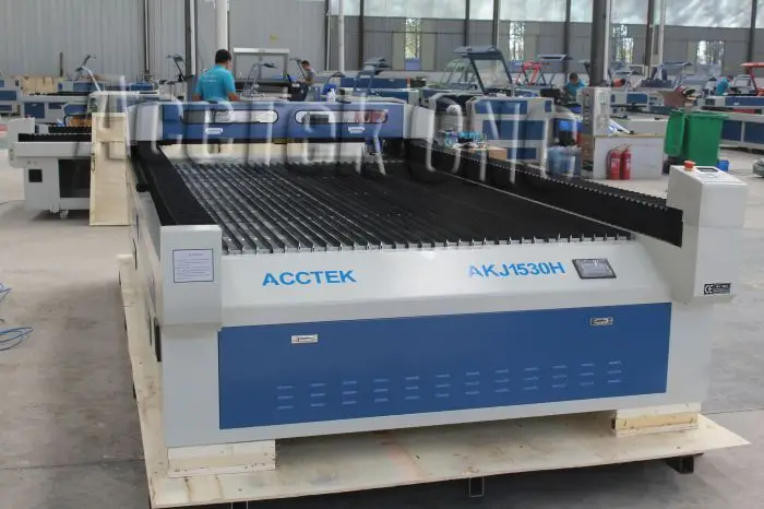 AccTek co2 ЧПУ лазерная Смешанная гравировальная машина AKJ1530H для металла лист из нержавеющей стали и углеродистой стали неметаллический