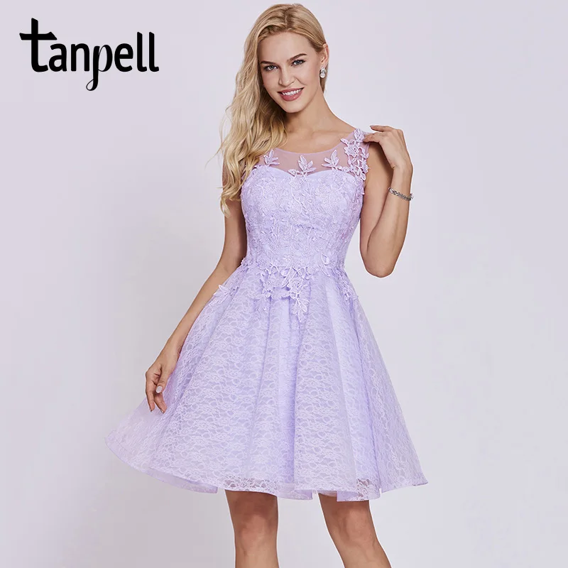 vestido curto lilas