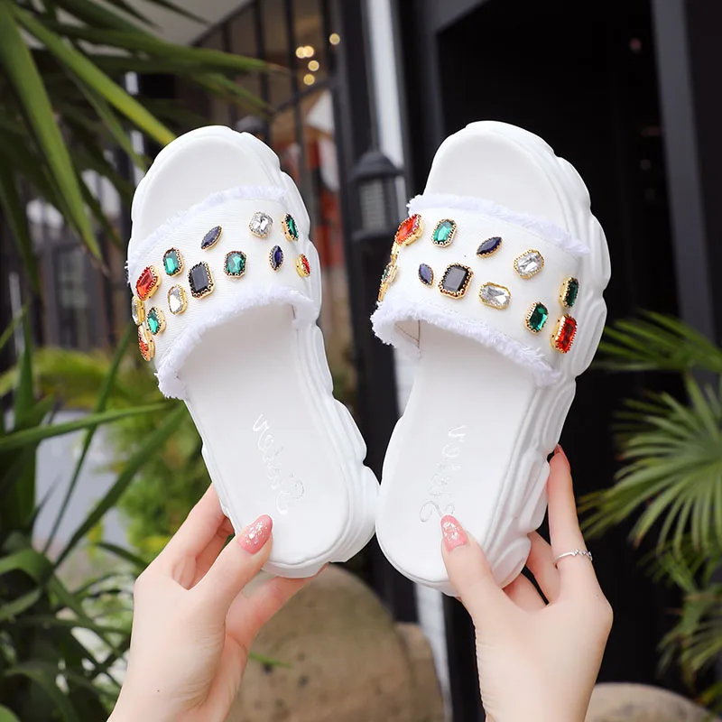 

Women Flip Flops Fashion Women's Slippers Female Rhinestone Flat Summer Shoes Crystal Thick Bottom Bling Beach Slides