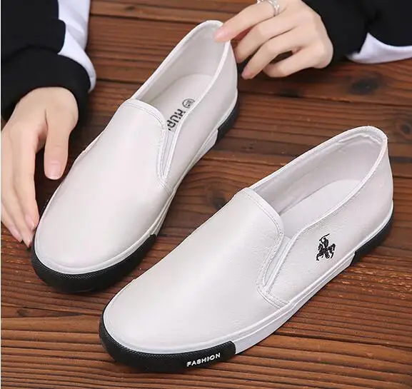 New Classic Men Slip-On Shoes Men Fashion Shoes PU Leather Casual Shoes Brand Men Sneakers Spring Men Flats Shoes