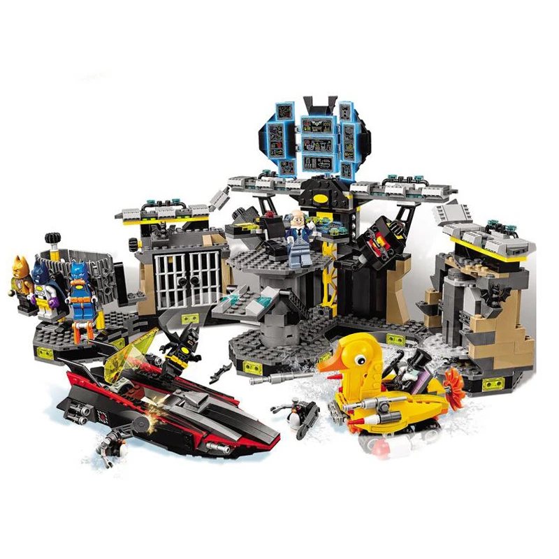 

building bricks Batman 1047Pcs Genuine Batman Movie Batcave Break-in Building Blocks Bricks Education Kit Toys 70909