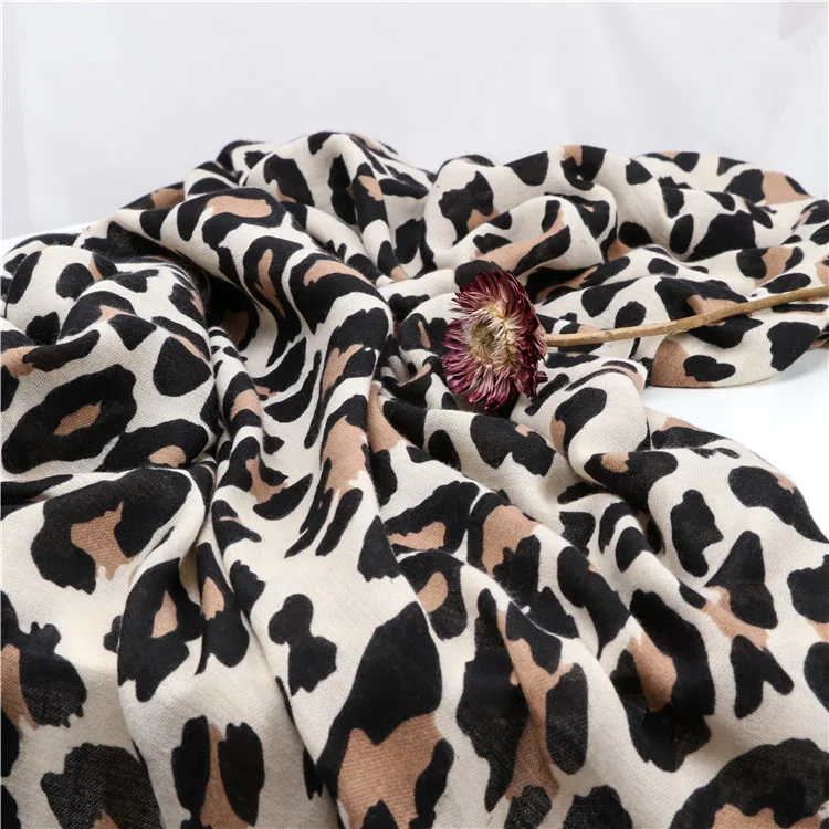 Женская модная брендовая леопардовая шаль из вискозы с кисточками, Женский мягкий теплый шарф с принтом, мусульманский хиджаб