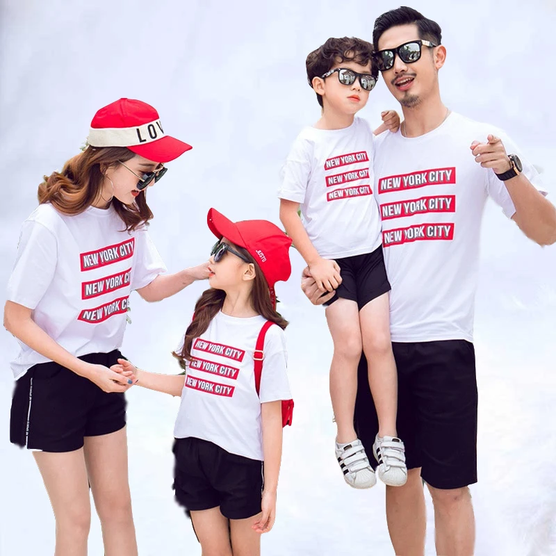 

2019 Family Matching Clothing with Three Populations and Four Mothers and Daughters Pure Cotton Short-sleeved Suit