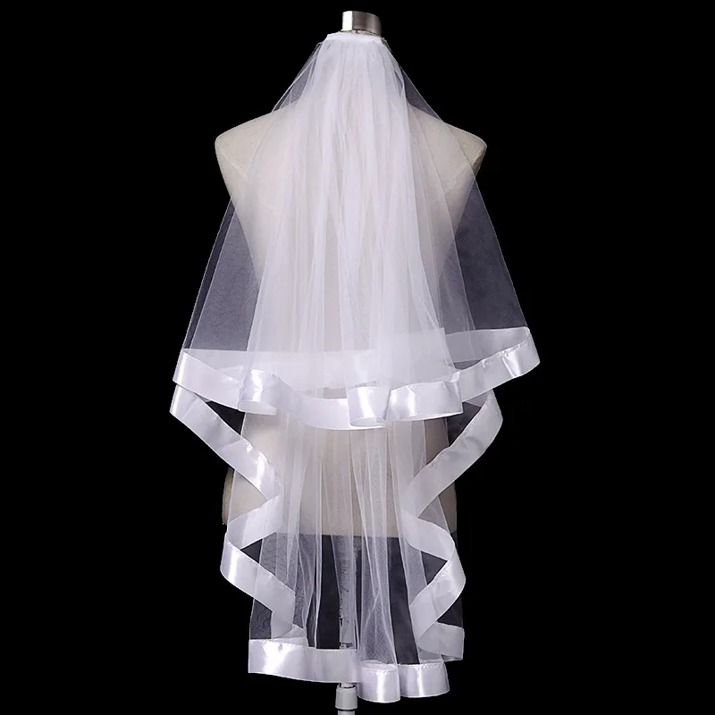 

2019 Elegant Ribbon Edge Short Woman Bridal Veils 2 layers 80 CM With Comb Ivory Veil for Bridal Tulle Wedding Veil