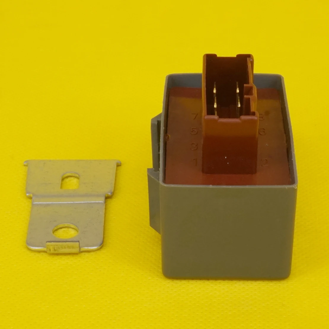 7 Pin Fuel Pump Main Relay for Honda Civic CR-V CRX Acura TL CL 39400-SR3-003