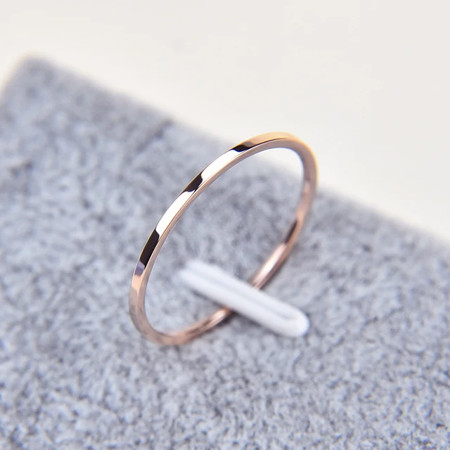 1mm Sottile Acciaio Acciaio di Titanio Argento-colore Paio di Anello di Modo Sem 1mm Sottile Acciaio Acciaio di Titanio Argento-colore Paio di Anello di Modo Sem