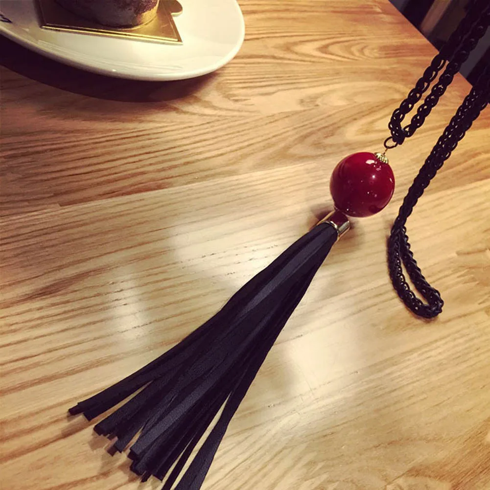 

2018 New Fashion Charm Imitation Pendant Beads Leather Tassels Big Pendant Long Chain Sweater Necklace Jewelry Woman