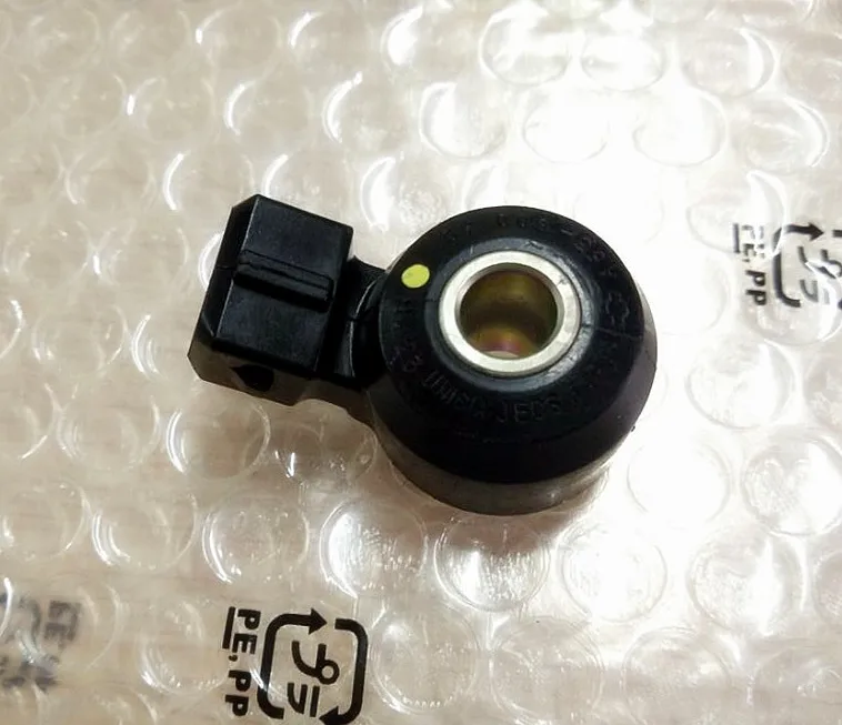 

Japan knock sensor 22060 7S000 case for Nissan Almera N16 Micra Note Primera QASHQAI X-TRAIL Maxima 22060-7S000 220607S000